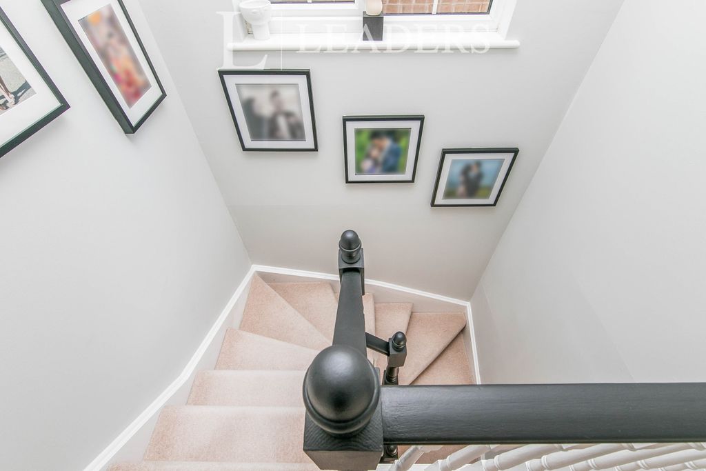 Property photo 3 of 10 Stairs