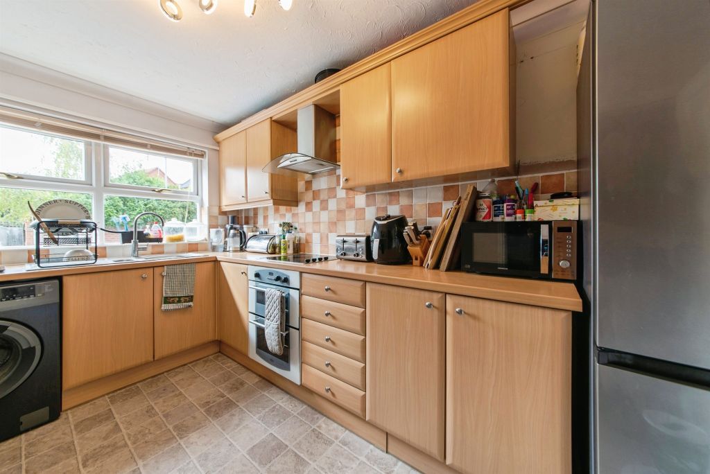 Property photo 2 of 18