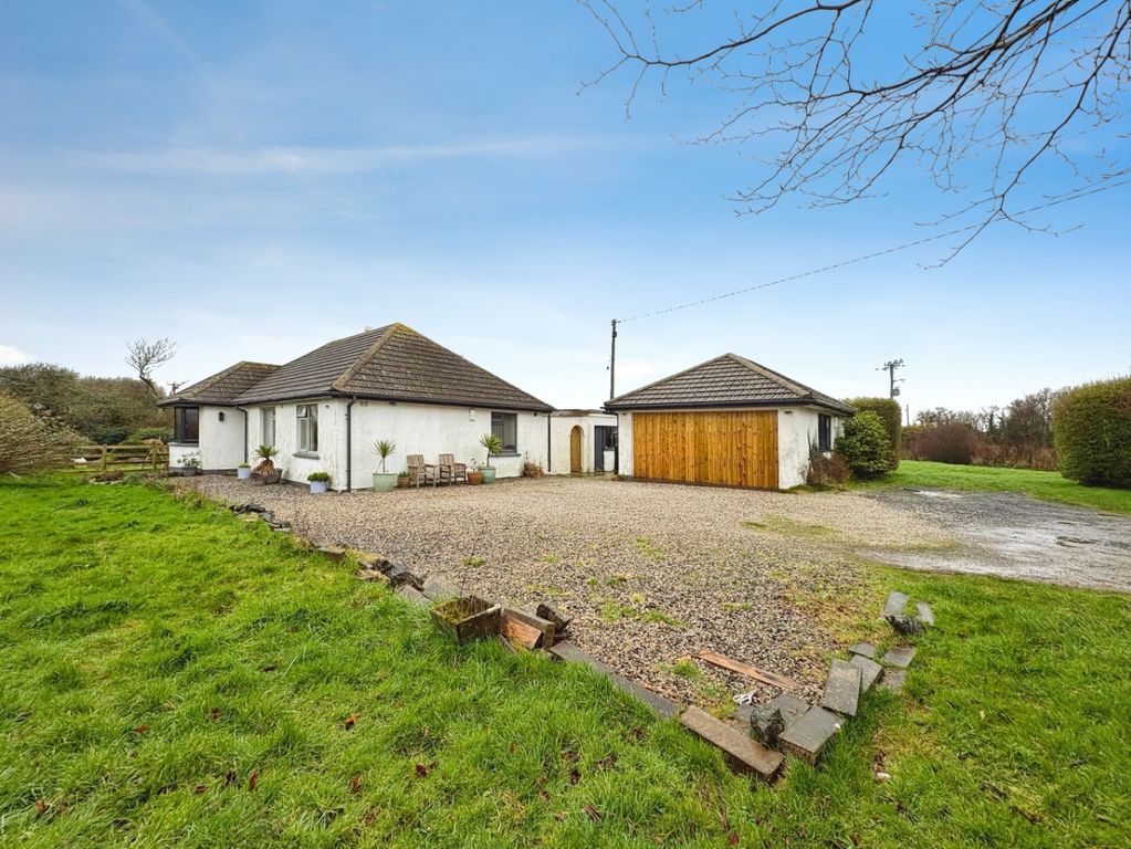 Property photo 2 of 35 4911367