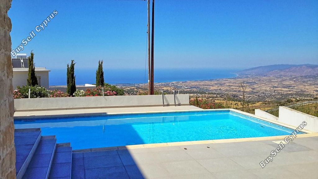 Property photo 1 of 27