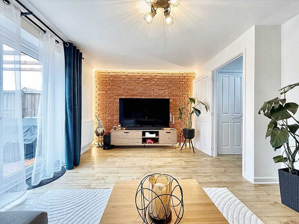 Property photo 3 of 29