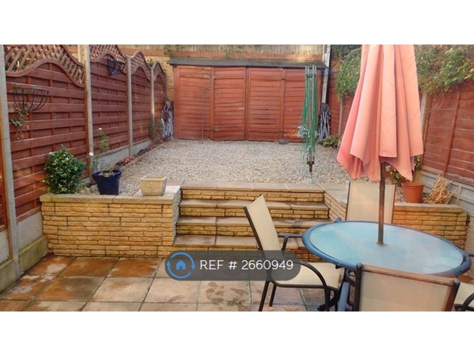 Property photo 2 of 23