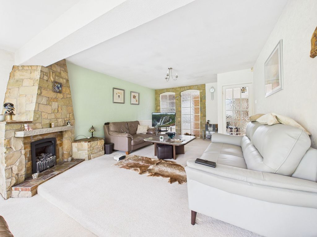 Property photo 2 of 17 Lounge/Dining Room