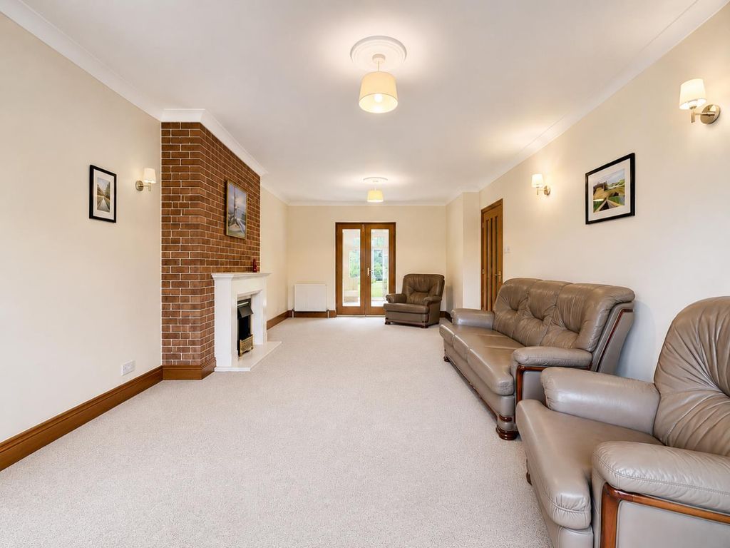 Property photo 3 of 25
