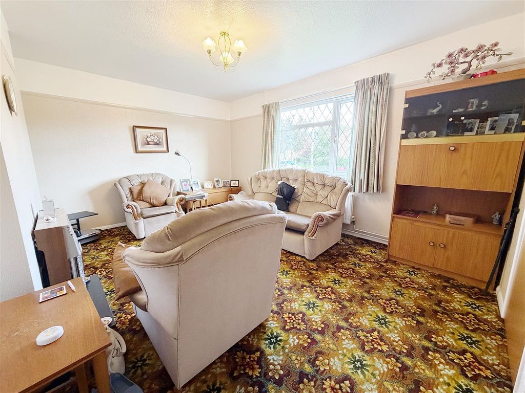 Property photo 3 of 19 -