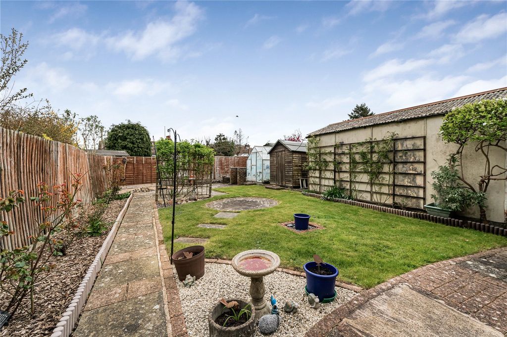 Property photo 2 of 20 Picture No. 14