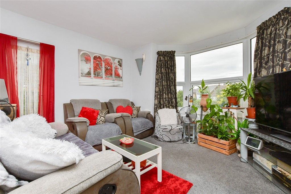 Property photo 2 of 8 Lounge/ Kitchen/ Diner