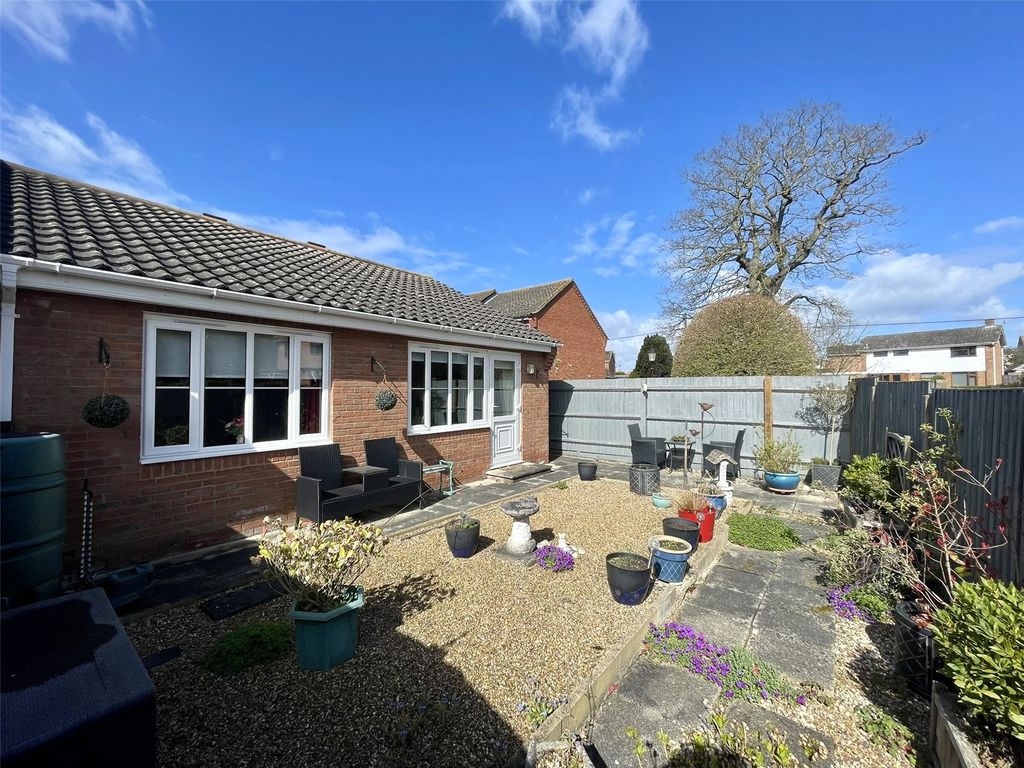 Property photo 2 of 22 Picture No. 20