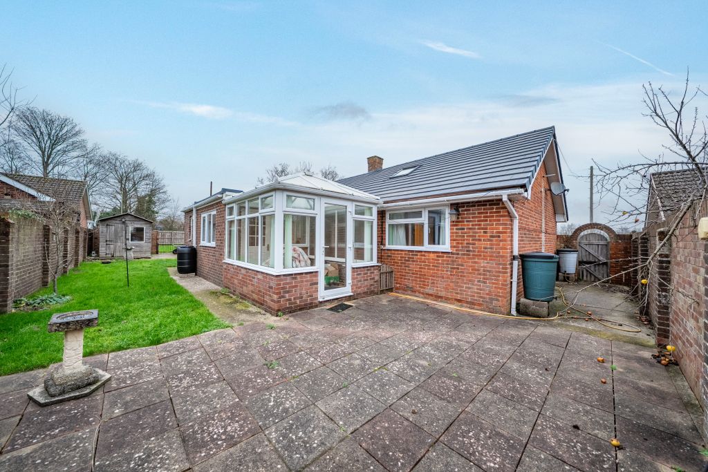 Property photo 2 of 21