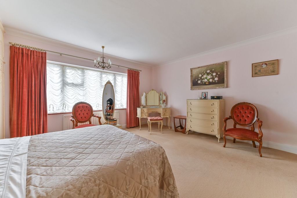 Additional image 16 of 5 bed detached house for saleGrimwade Avenue, Lloyd Park, Croydon CR0