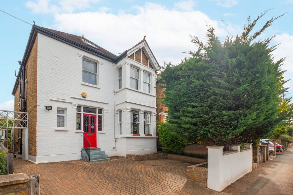 Property photo 1 of 21