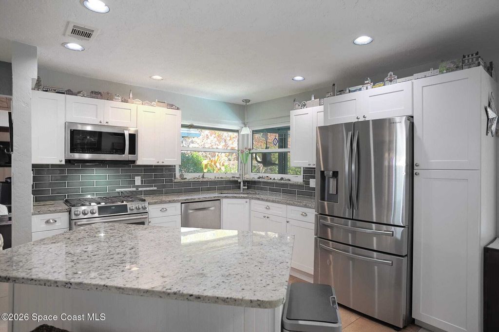 Property photo 3 of 13 <Alttext/>