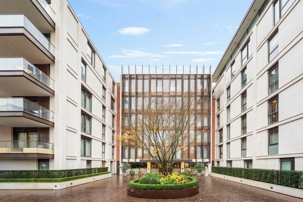 Property photo 2 of 7 Holland Park Villas W8 7Ad-Lowres-12.Jpg