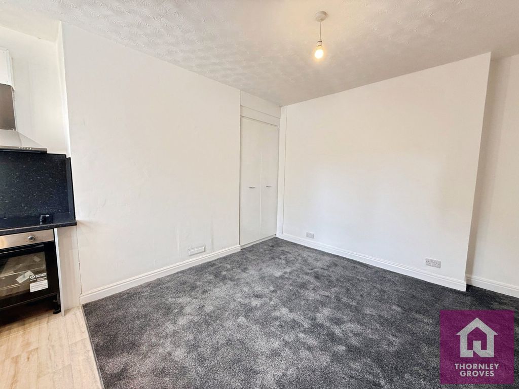 Property photo 2 of 7 Picture No. 04