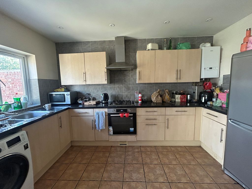 Property photo 3 of 7 Image