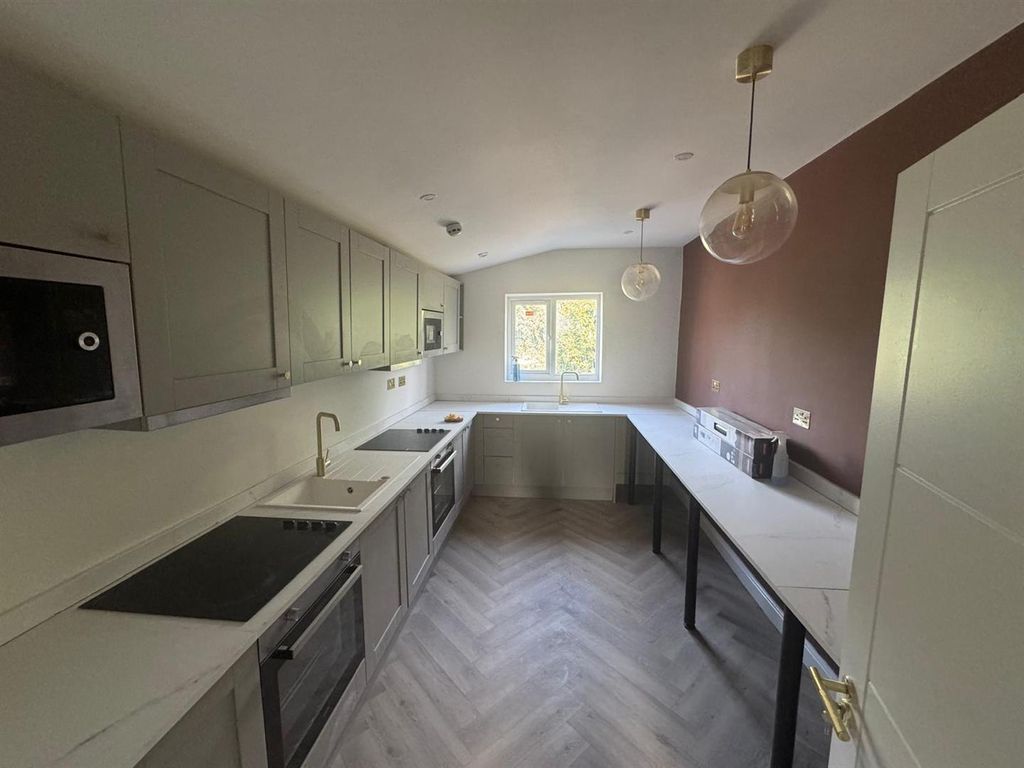 Property photo 3 of 3 E600d4E5-Bc51-4367-9690-3A123Fa4A614.Jpg