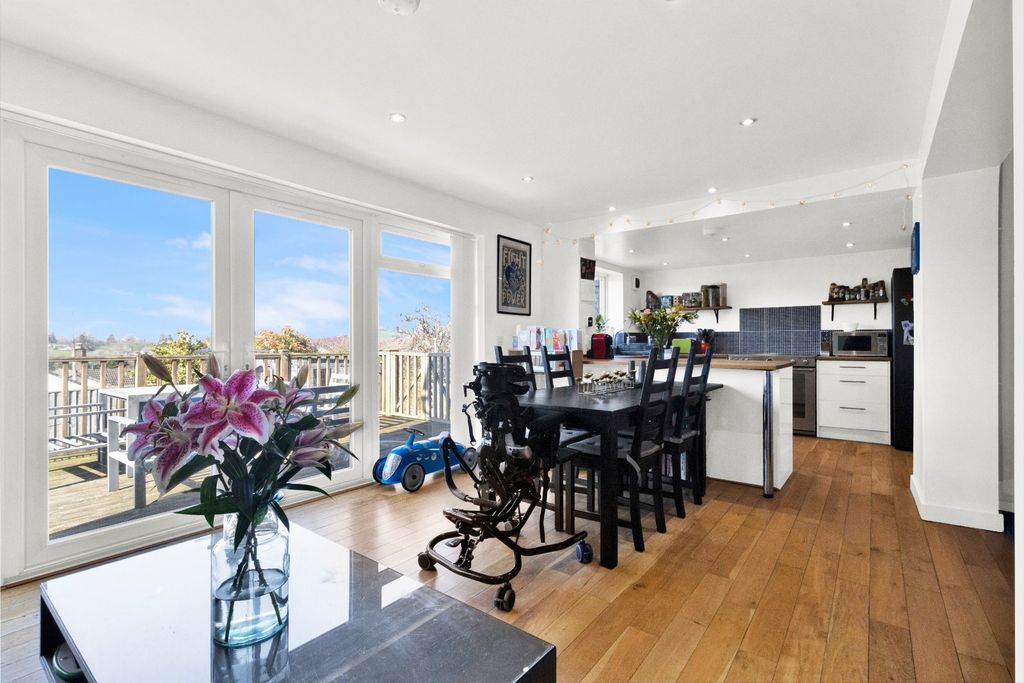 Additional image 4 of 4 bed detached house for saleCourtway, Stroud, Gloucestershire GL5