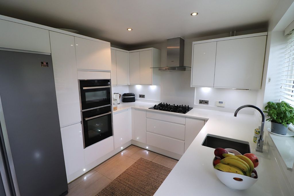 Property photo 1 of 27 Picture No. 29