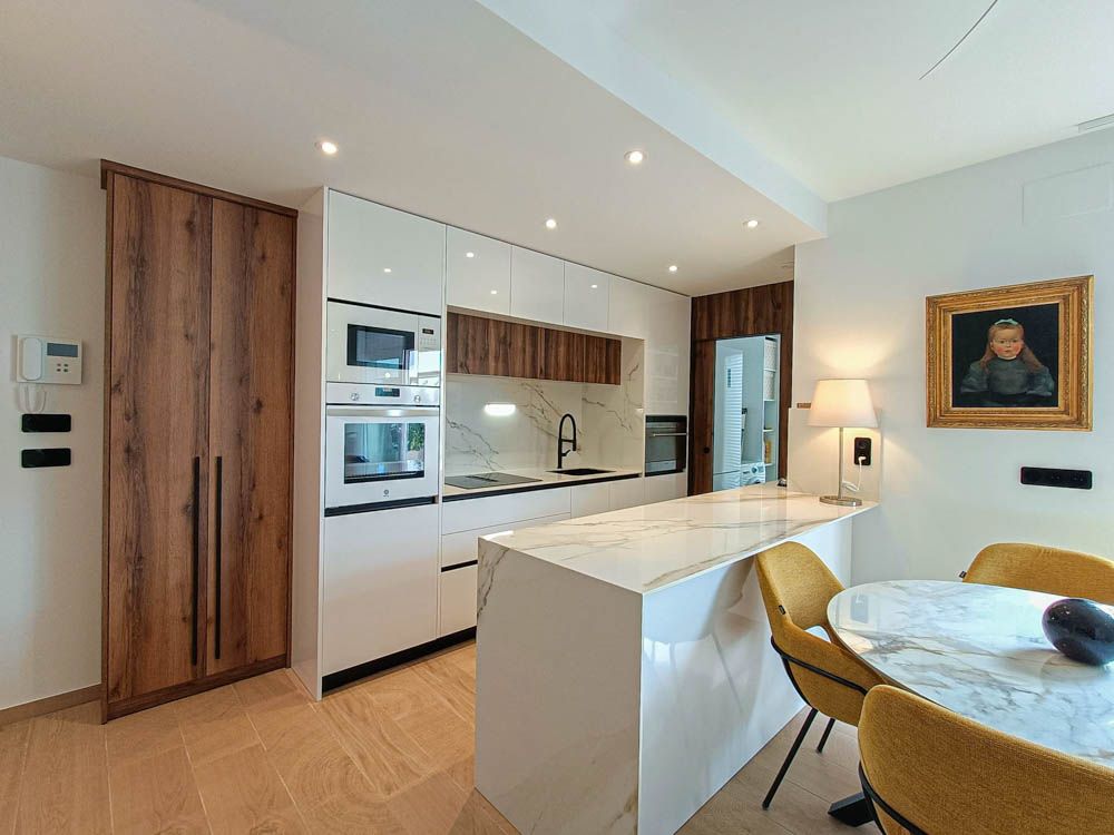 Property photo 3 of 28