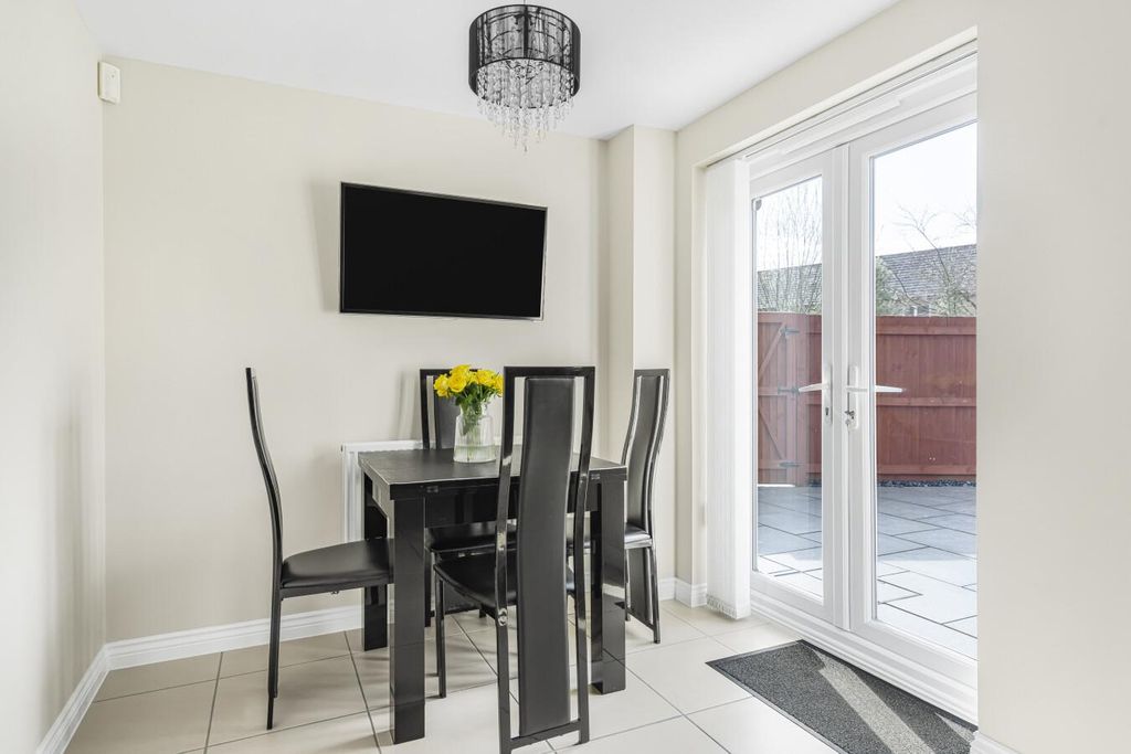 Property photo 3 of 22 3476105_Preview.Jpg