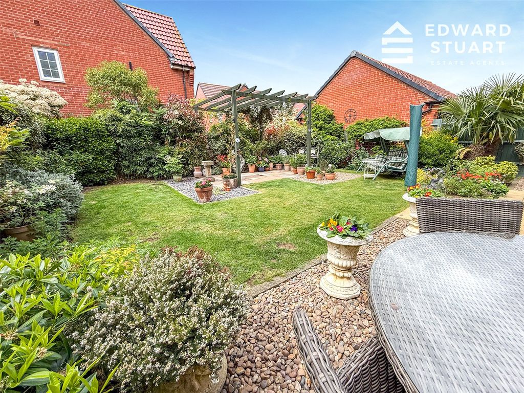 Property photo 2 of 23 Picture No. 01