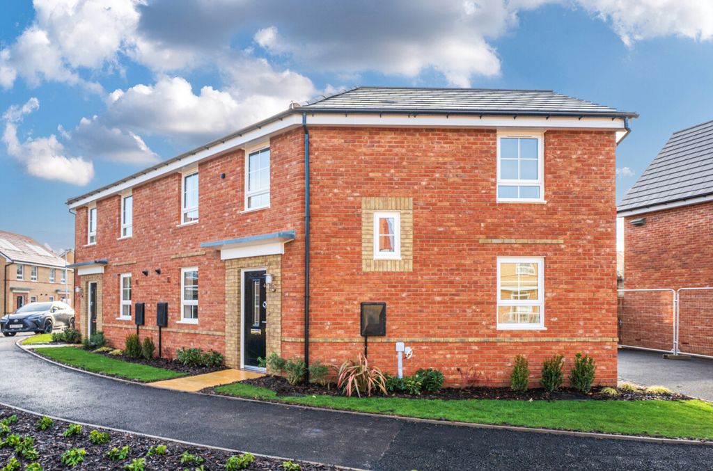 Property photo 1 of 18 Front