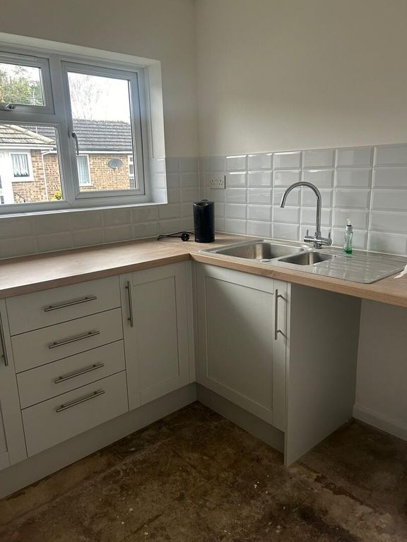 Property photo 1 of 14 Kitchen