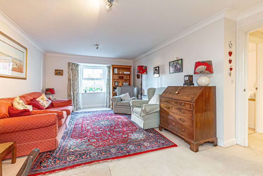 Property photo 2 of 13