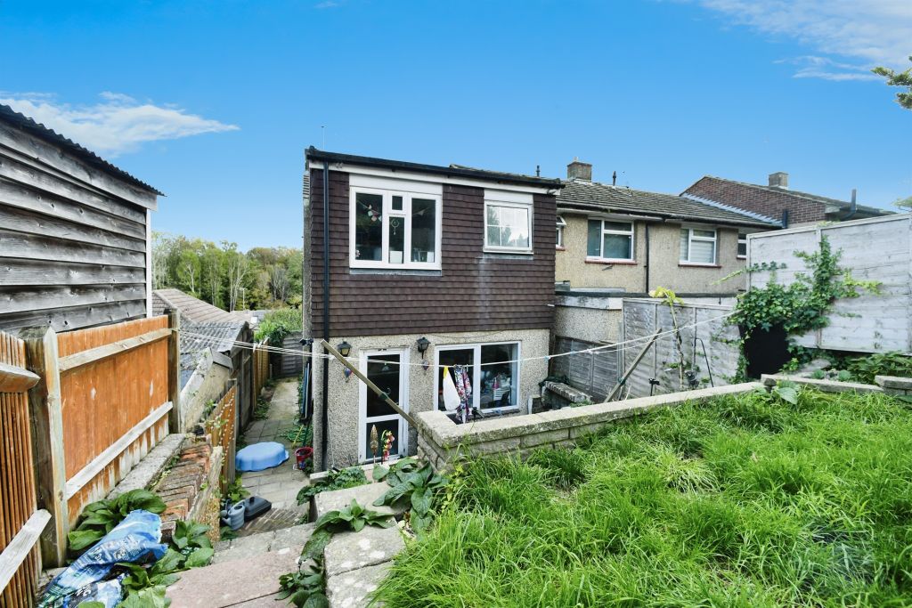 Property photo 3 of 17