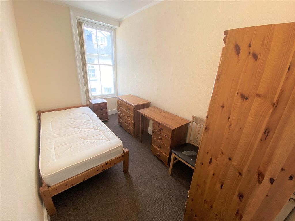 Property photo 1 of 8 B2.Jpg