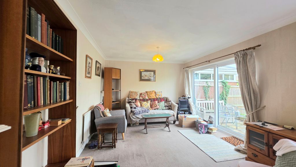 Property photo 2 of 9
