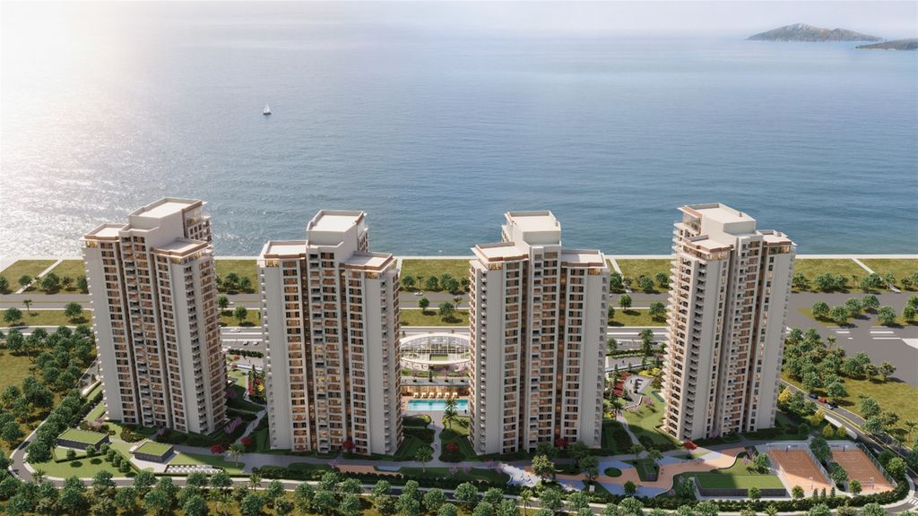 Property photo 2 of 23 Istanbul Seafront Apartments In Kartal For Sale - Seafront Location