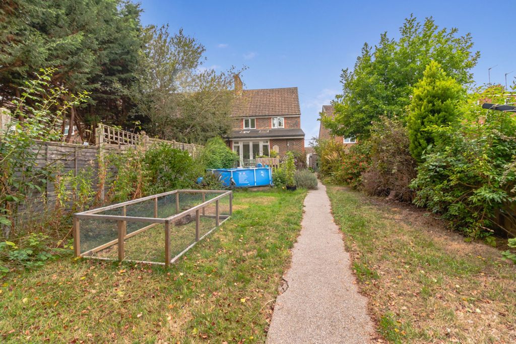Property photo 2 of 30