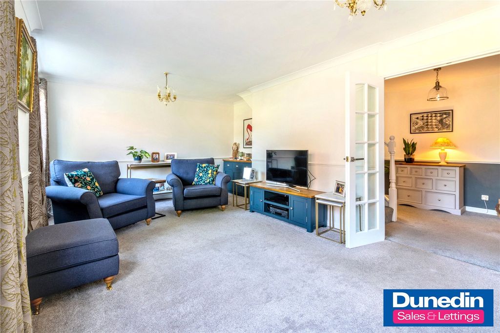 Property photo 2 of 24 Picture No. 28