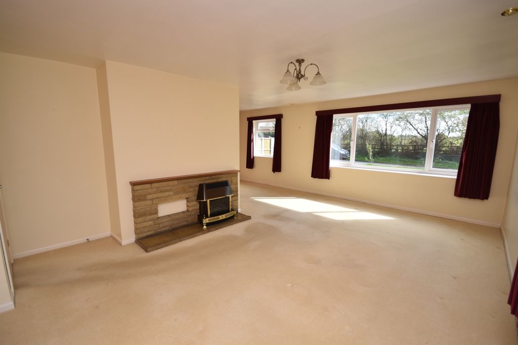 Property photo 2 of 13 Lounge/Diner