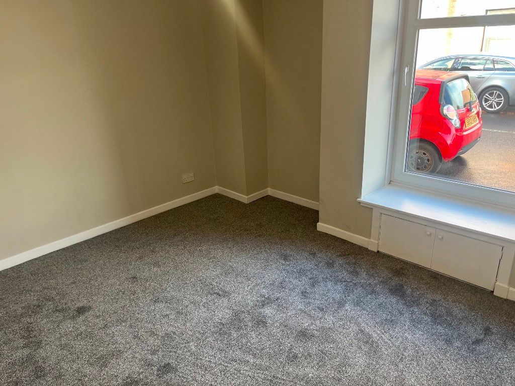 Property photo 3 of 16 Photo 3