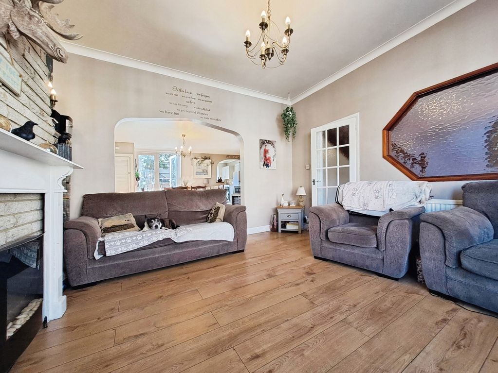Property photo 2 of 19 Pbox-Img.Jpg