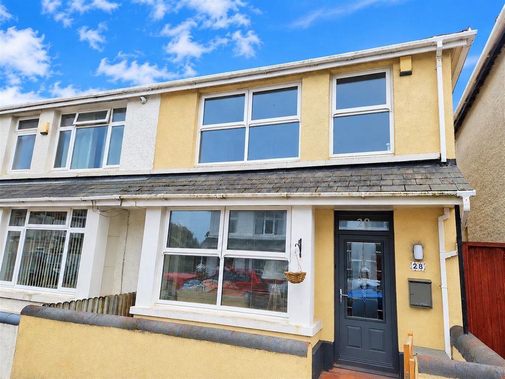 Property photo 1 of 17 16d4Bc89-E971-46d7-A818-3Dd7630Bb773.Png