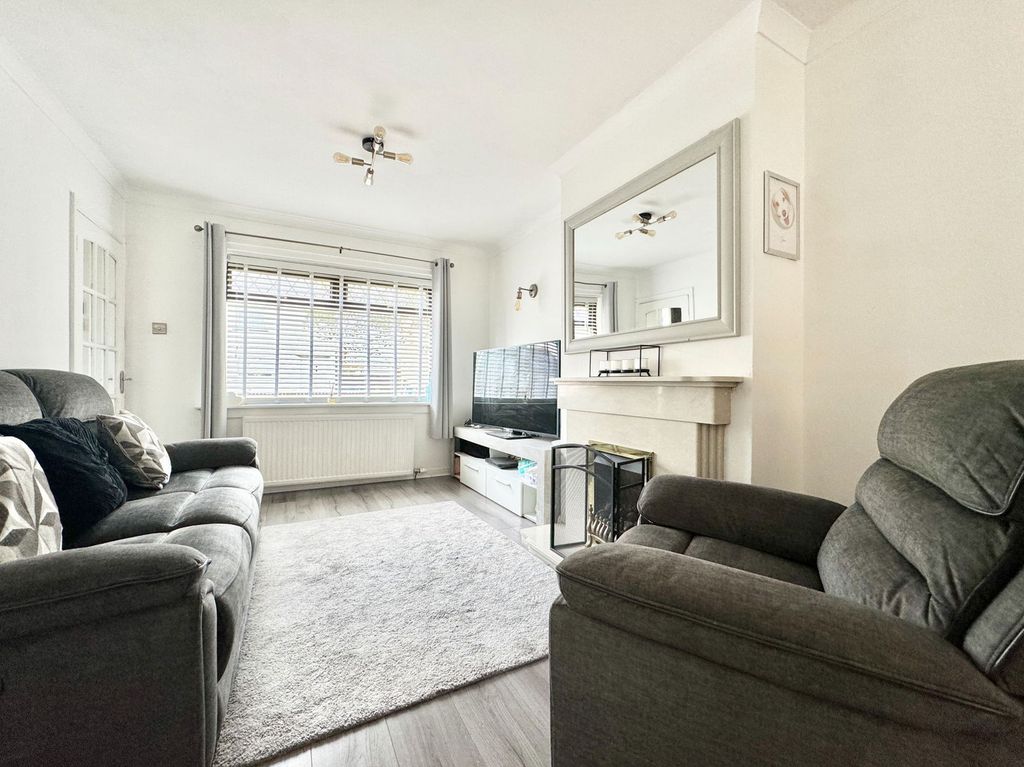 Property photo 3 of 26