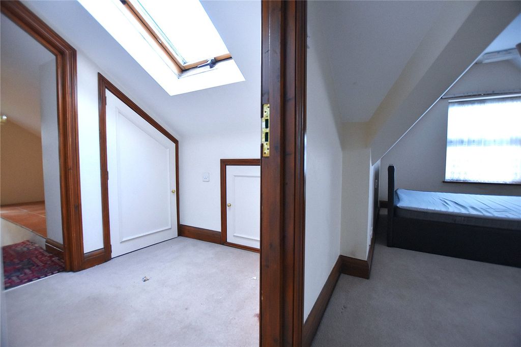 Property photo 2 of 21 Picture No. 22