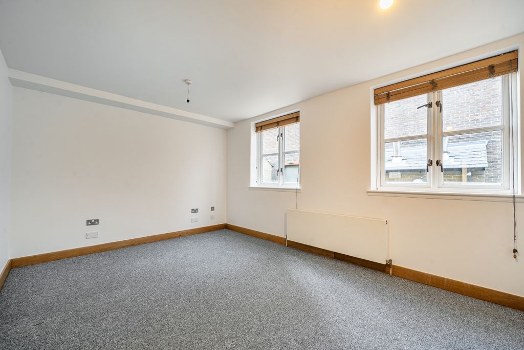 Property photo 3 of 9 1495139 (10)