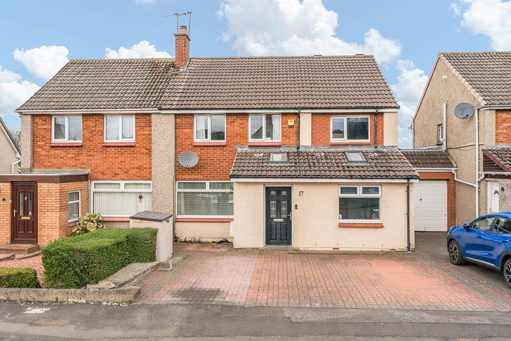 Property photo 1 of 28