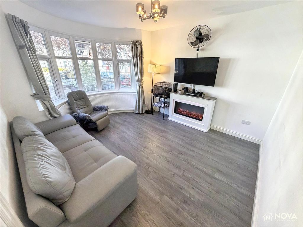 Property photo 2 of 33 Img_5974.Jpg