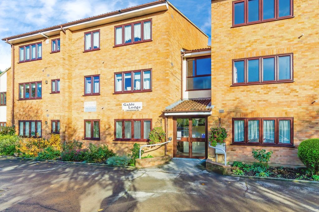 Property photo 1 of 11 Photography