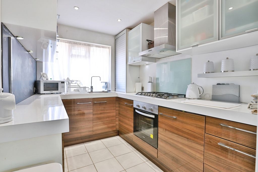 Property photo 3 of 11 Pbox-Img.Jpg