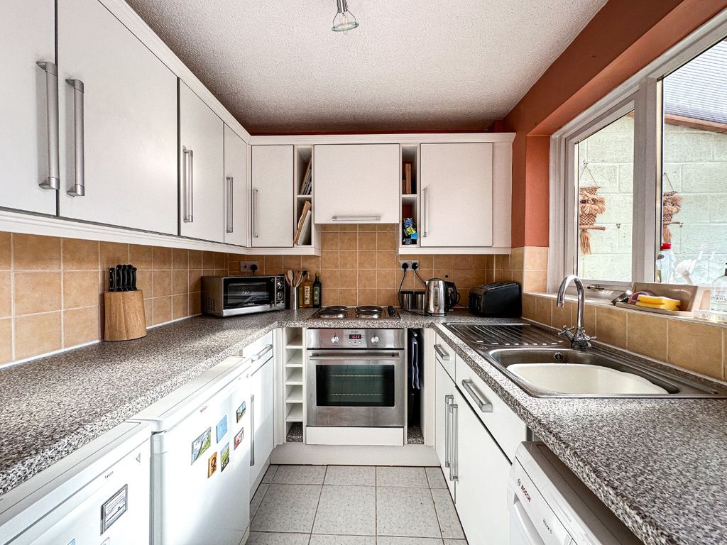 Property photo 3 of 15 4497885