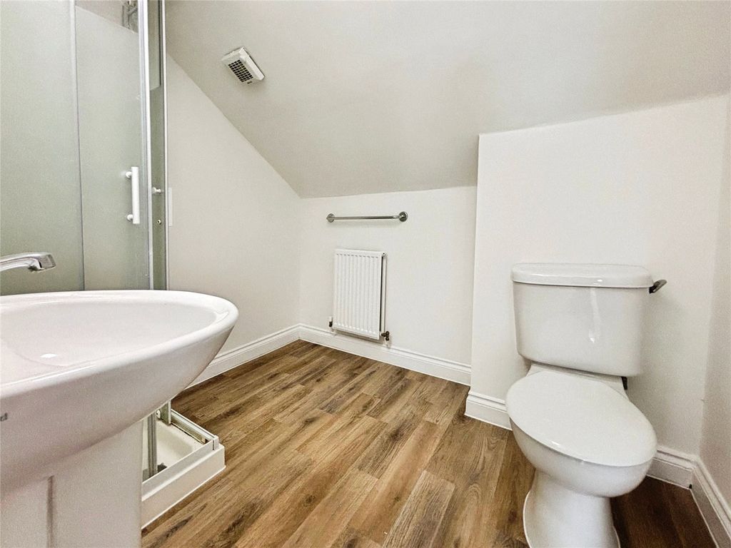 Property photo 3 of 9 Picture No. 19