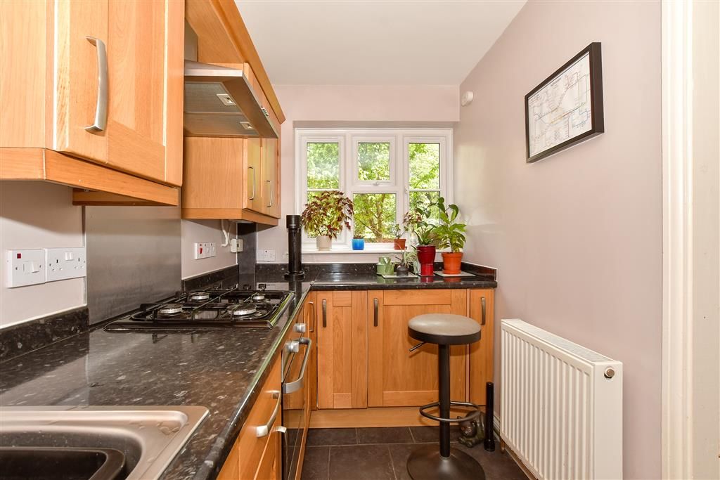Property photo 2 of 9 Kitchen