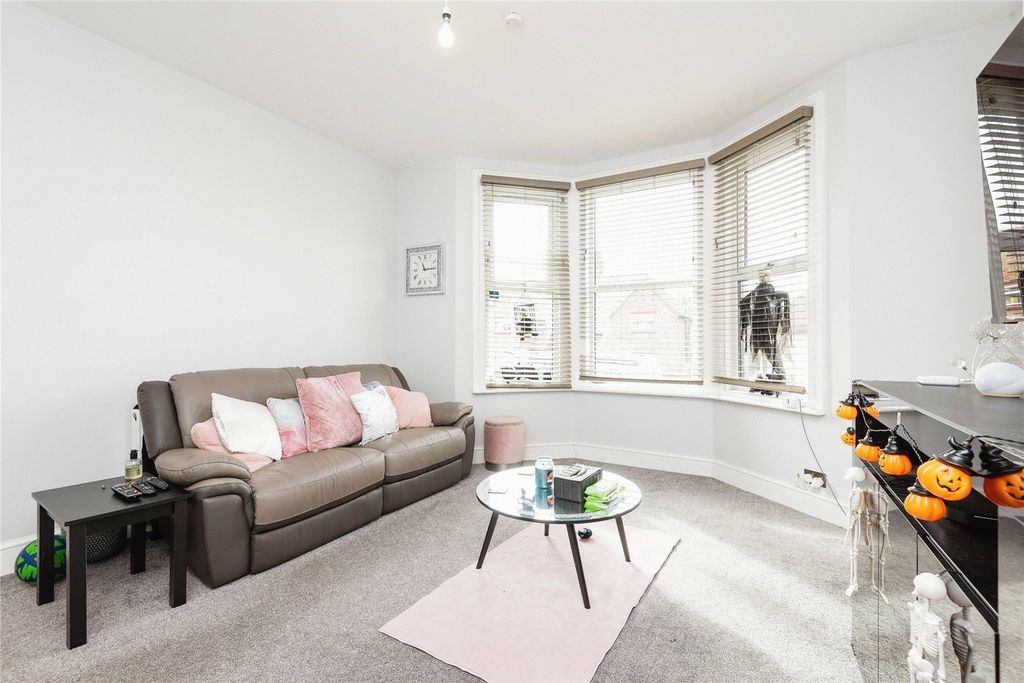 Property photo 3 of 15 Photography