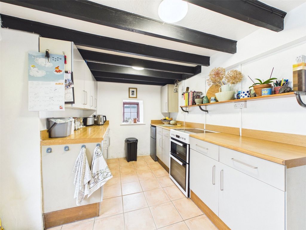 Property photo 3 of 12 Picture No. 01